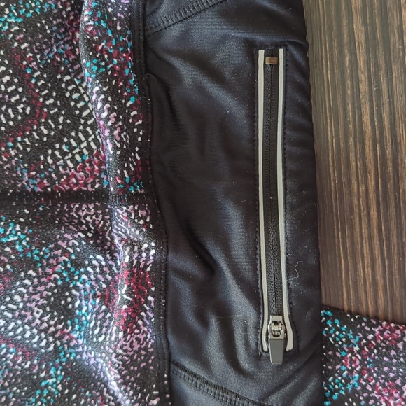 Ardene workout 3/4 leggings - Picture 3 of 7